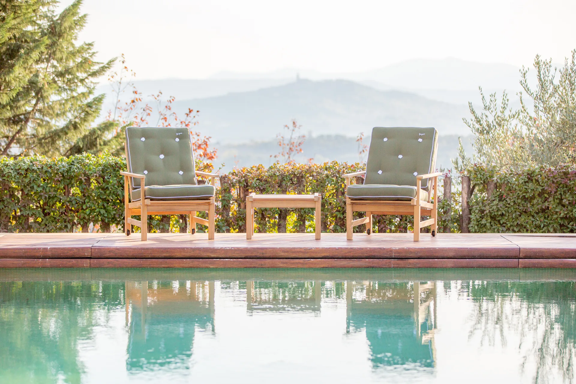 05 armchair, Teak Fri Form