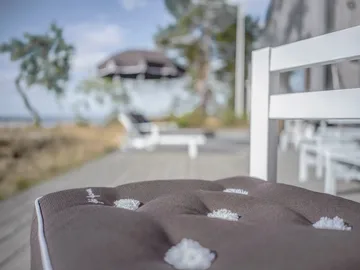 06 chair - White - Fri Form