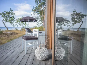 06 chair - White - Fri Form