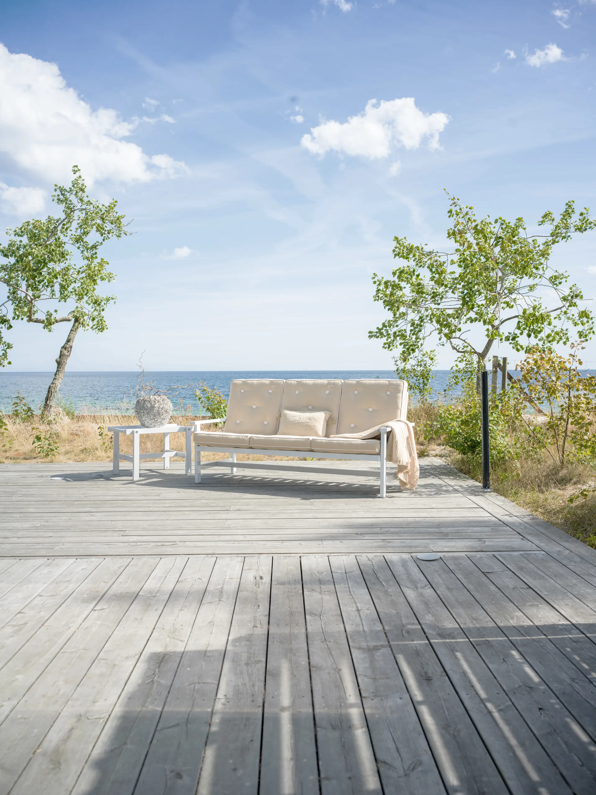 09 sofa, White, 3 seater Fri Form