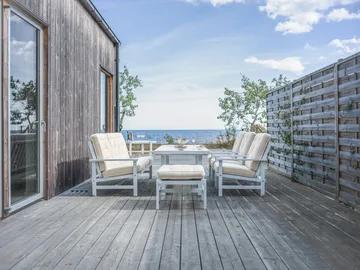 62 table - White, 142x80x72 cm - Fri Form