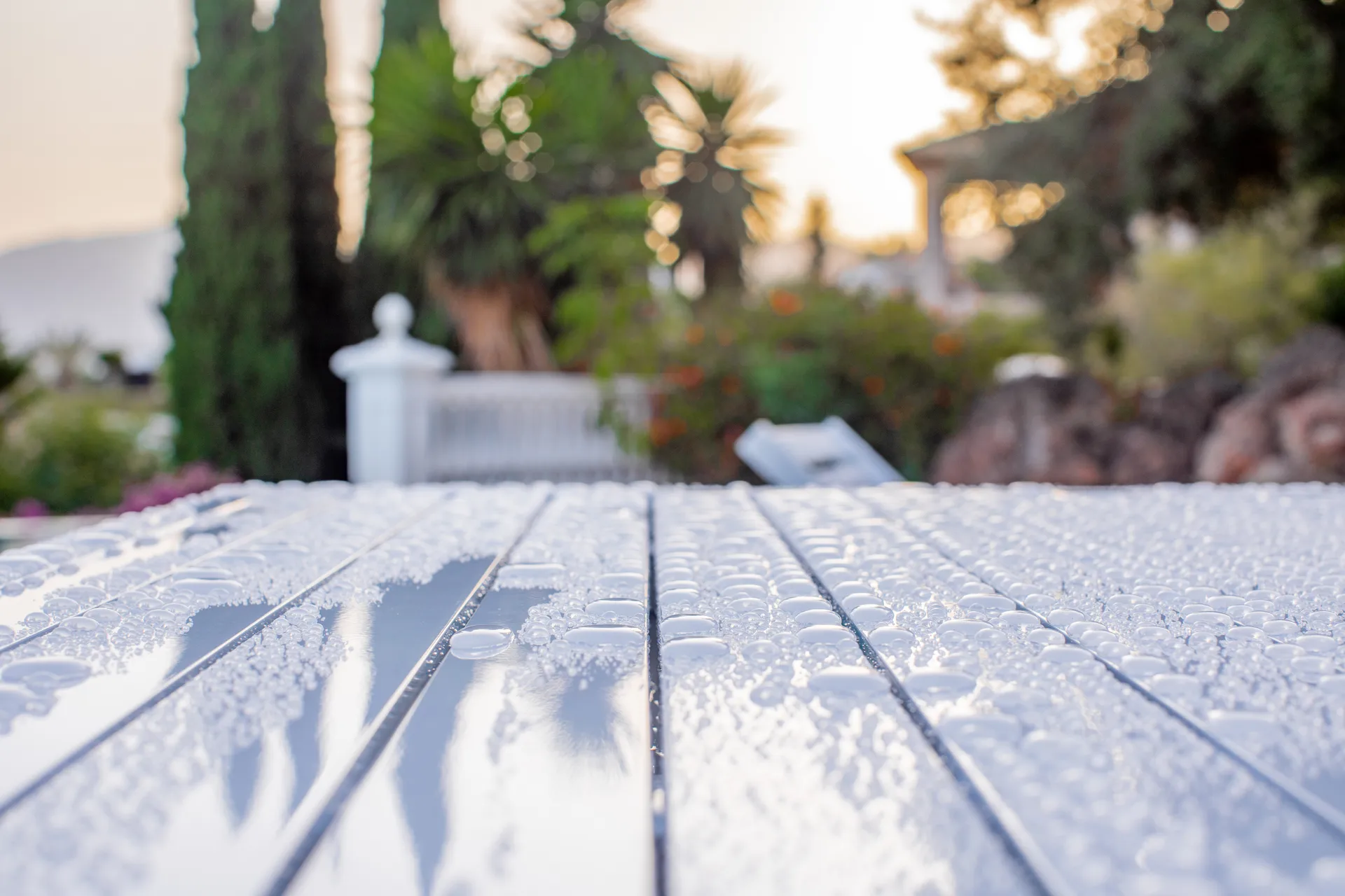 65 table, White, 124x133x66 cm Fri Form