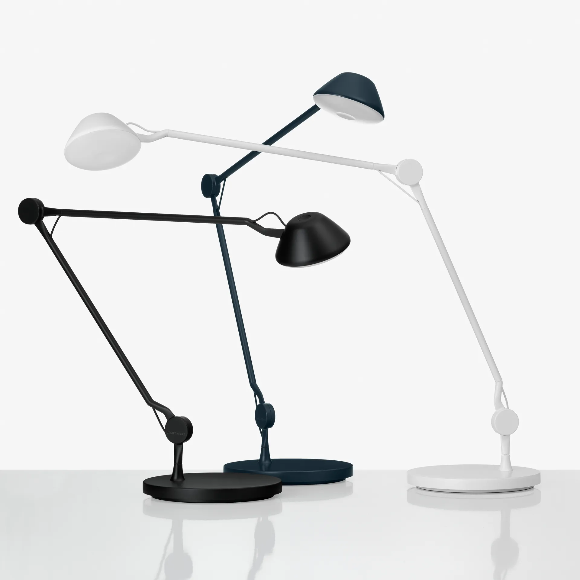 AQ01 table lamp, Black Fritz Hansen