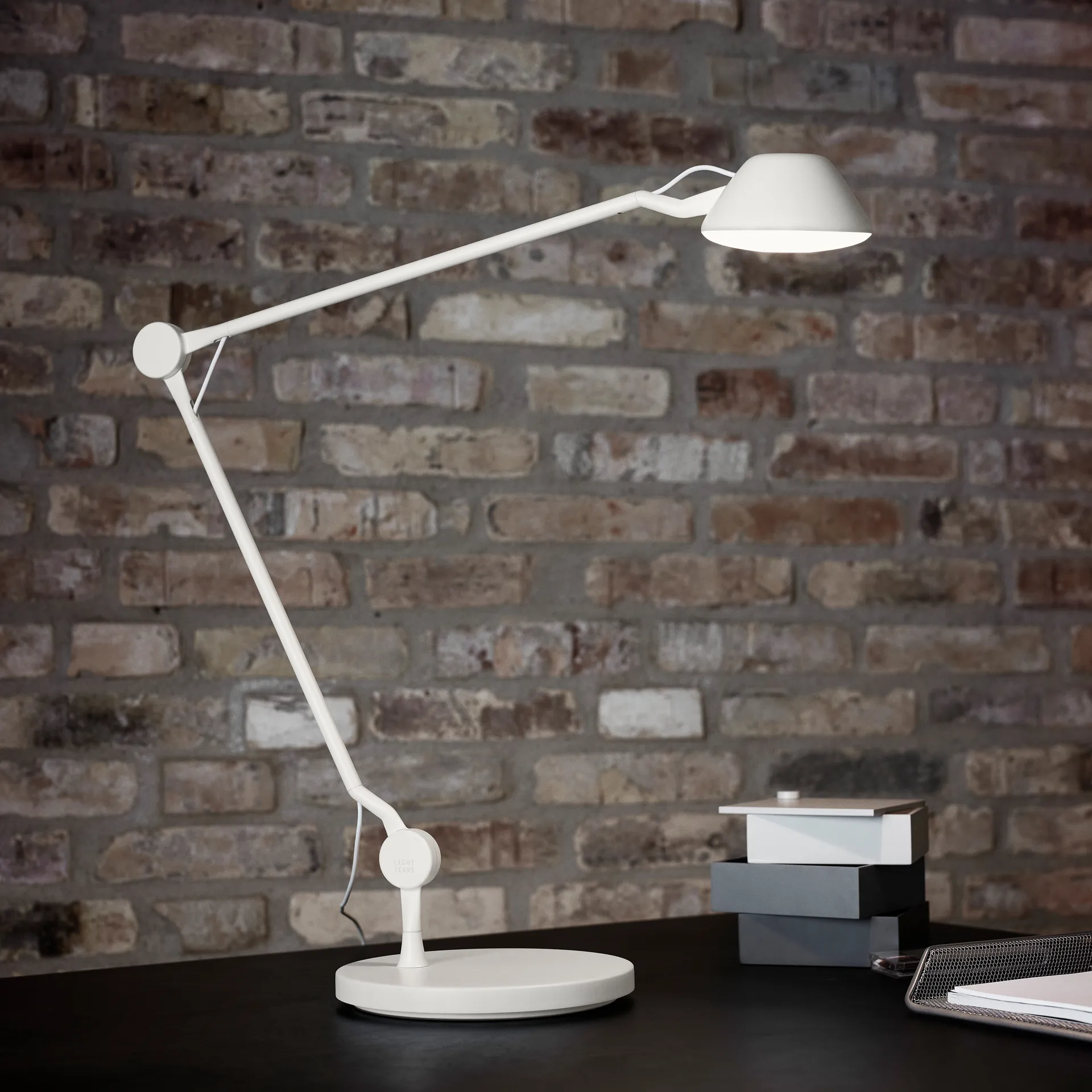 AQ01 table lamp, White Fritz Hansen