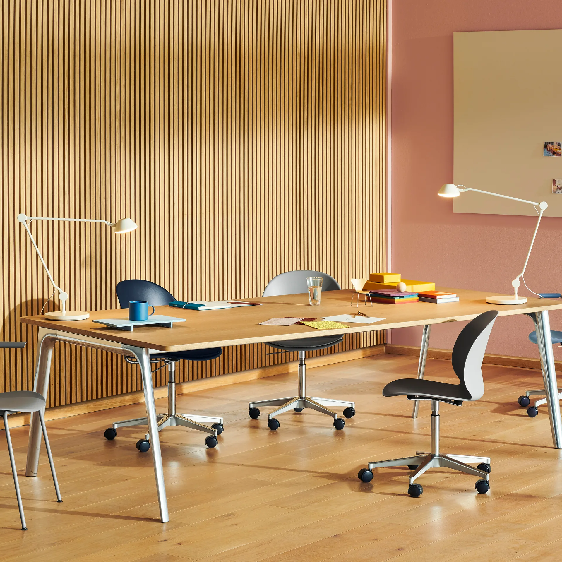 AQ01 table lamp, White Fritz Hansen