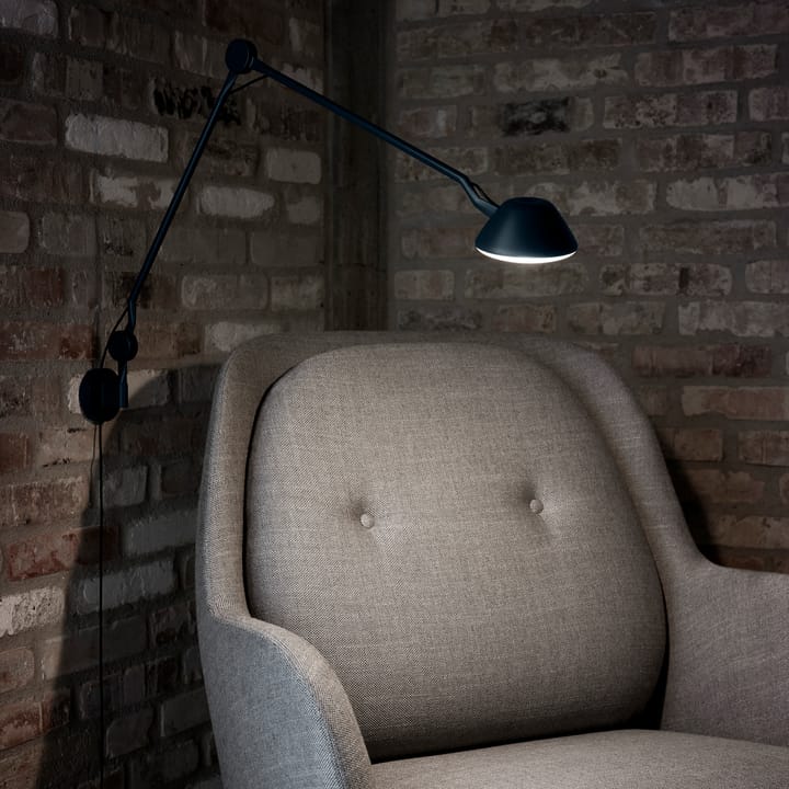 AQ01 wall lamp - Black - Fritz Hansen