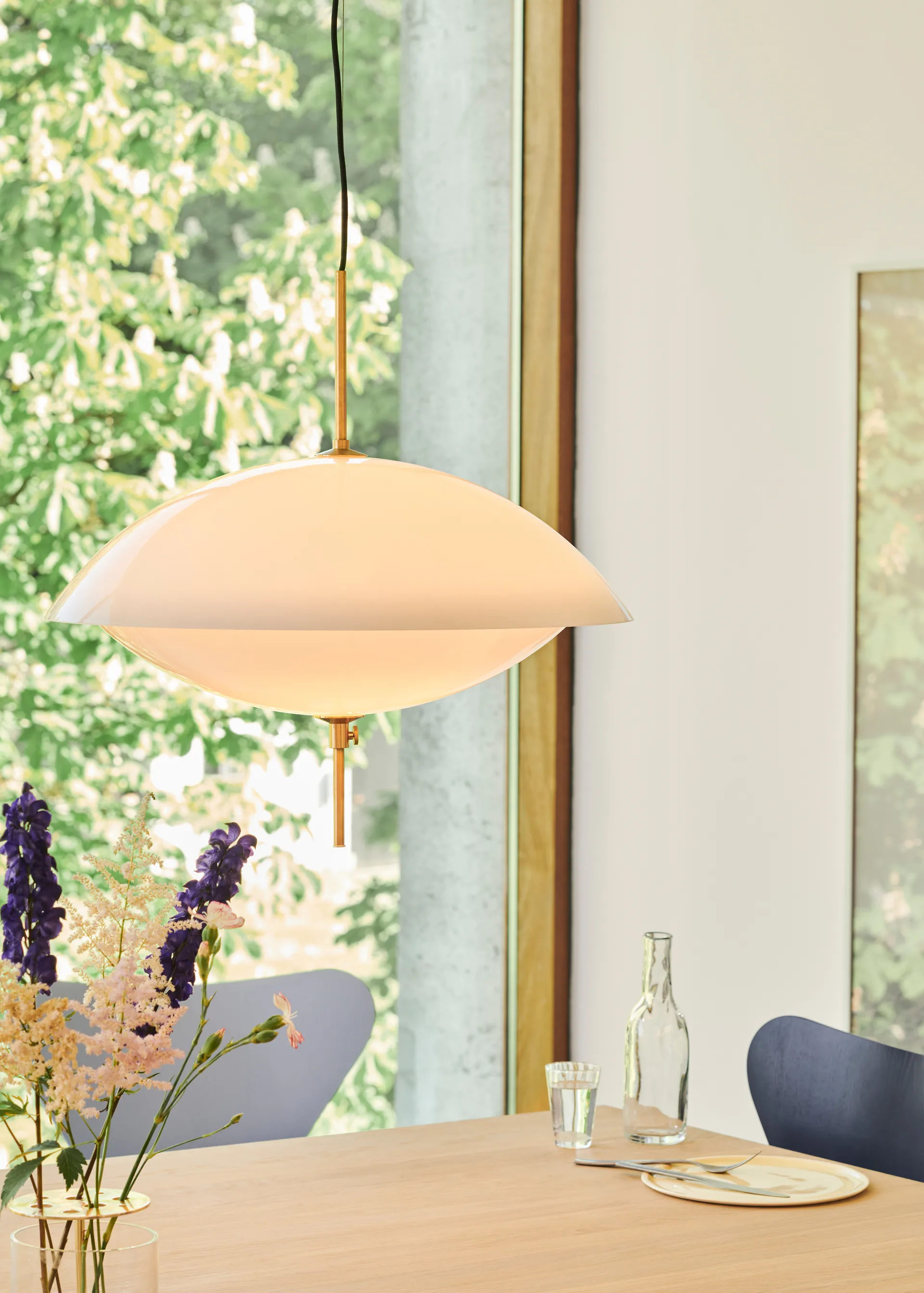 Clam pendant lamp, Ø55 cm Fritz Hansen