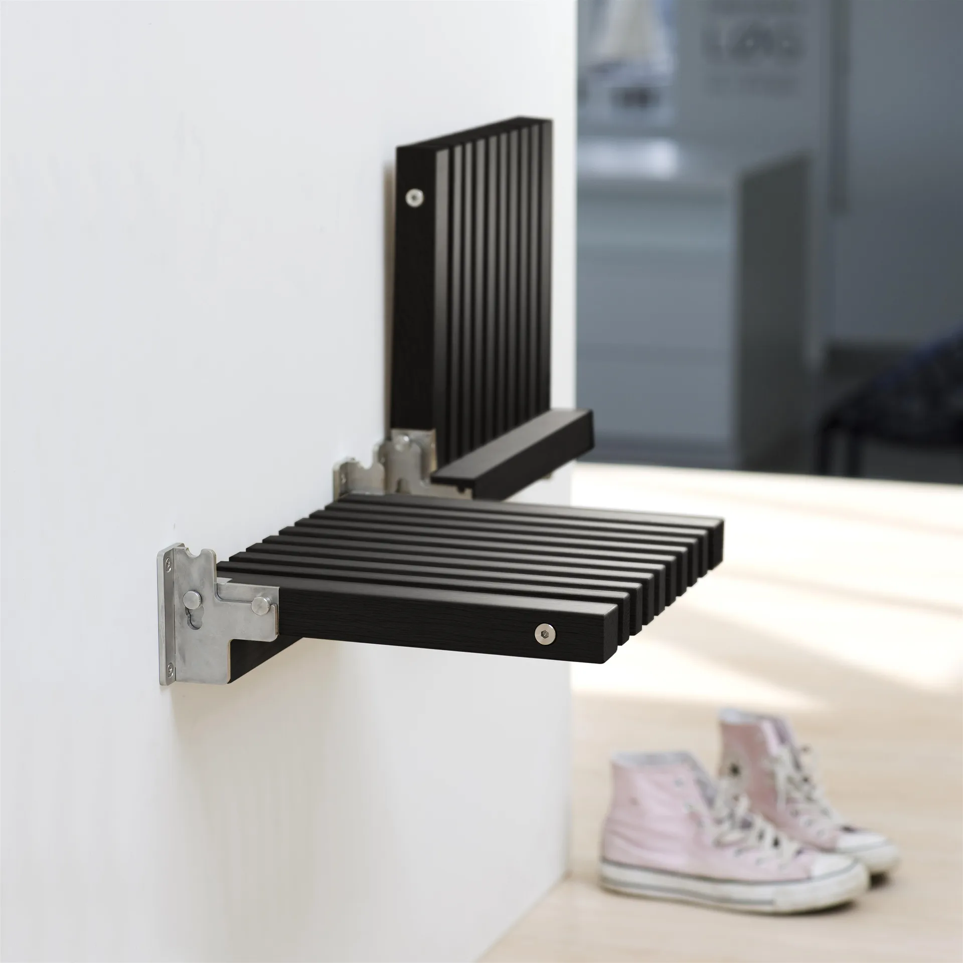 Cutter wall chair, black-painted oak Fritz Hansen