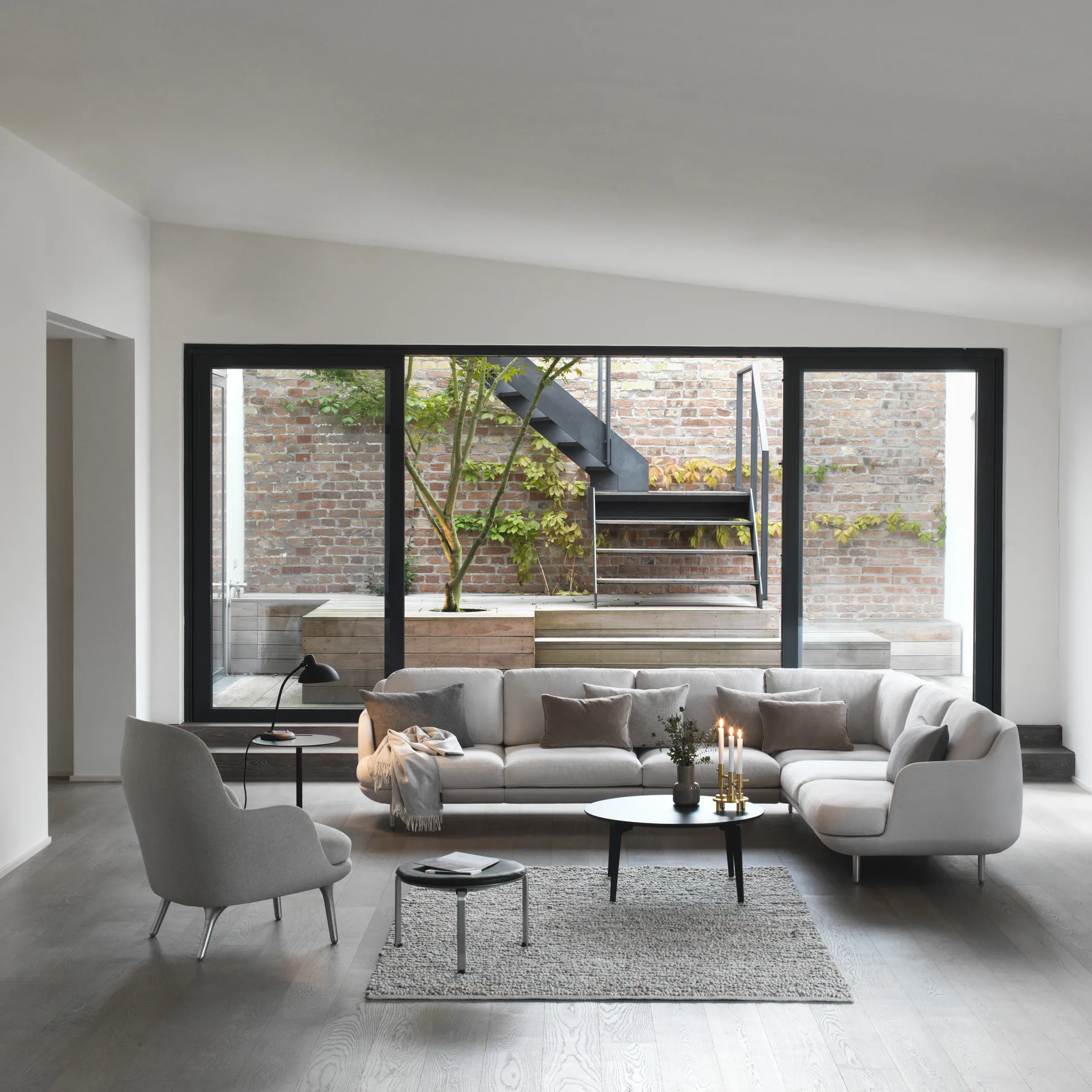 Kaiser Idell 6556-T table lamp, Matte black Fritz Hansen