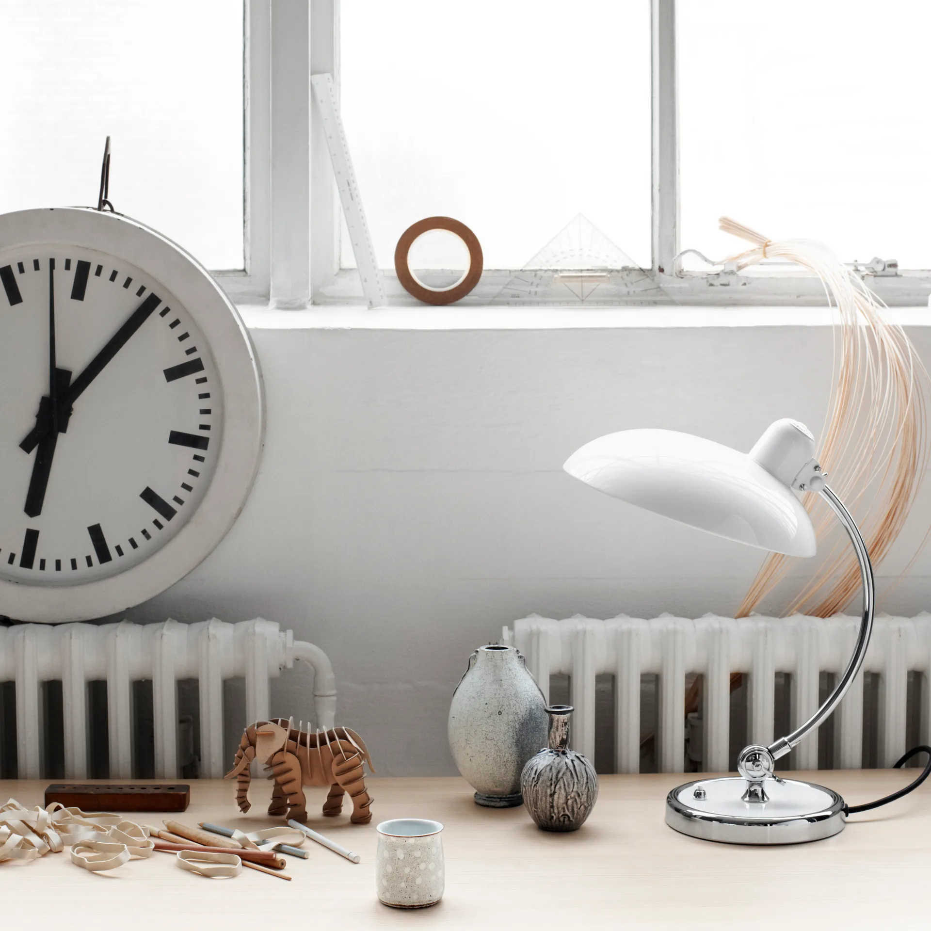 Kaiser Idell 6631-T Luxus table lamp, White Fritz Hansen