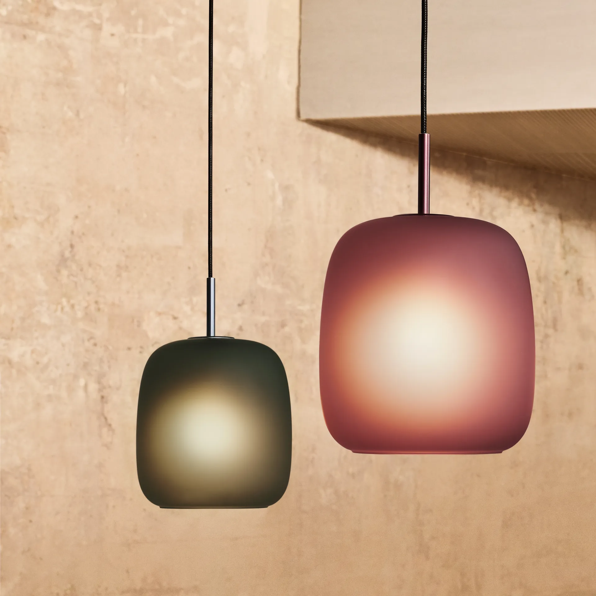 Maluma pendant lamp, Plum Fritz Hansen