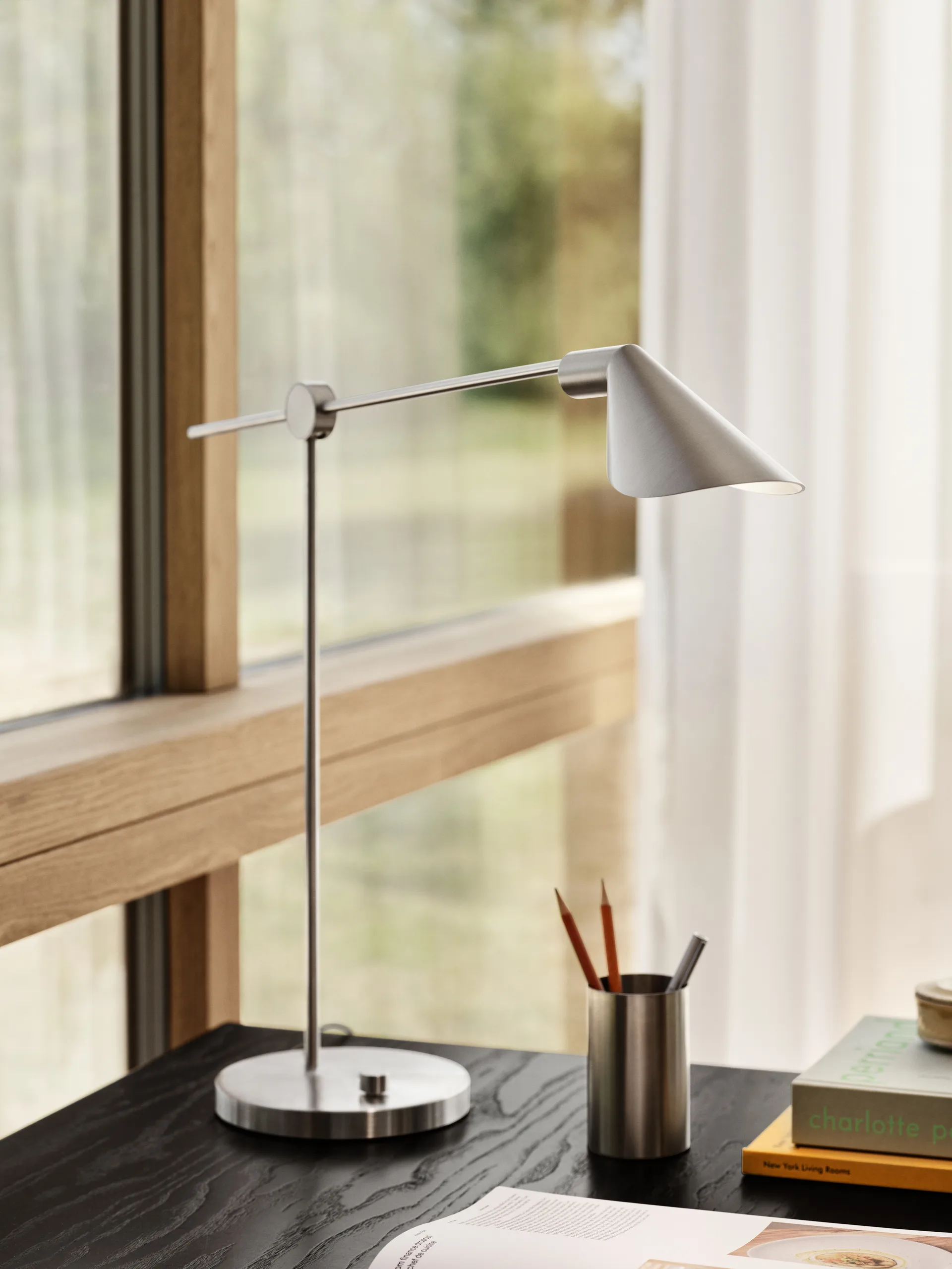 MS021 table lamp, Black Fritz Hansen
