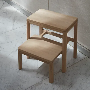 Noboru step ladder stool - Oak - Fritz Hansen