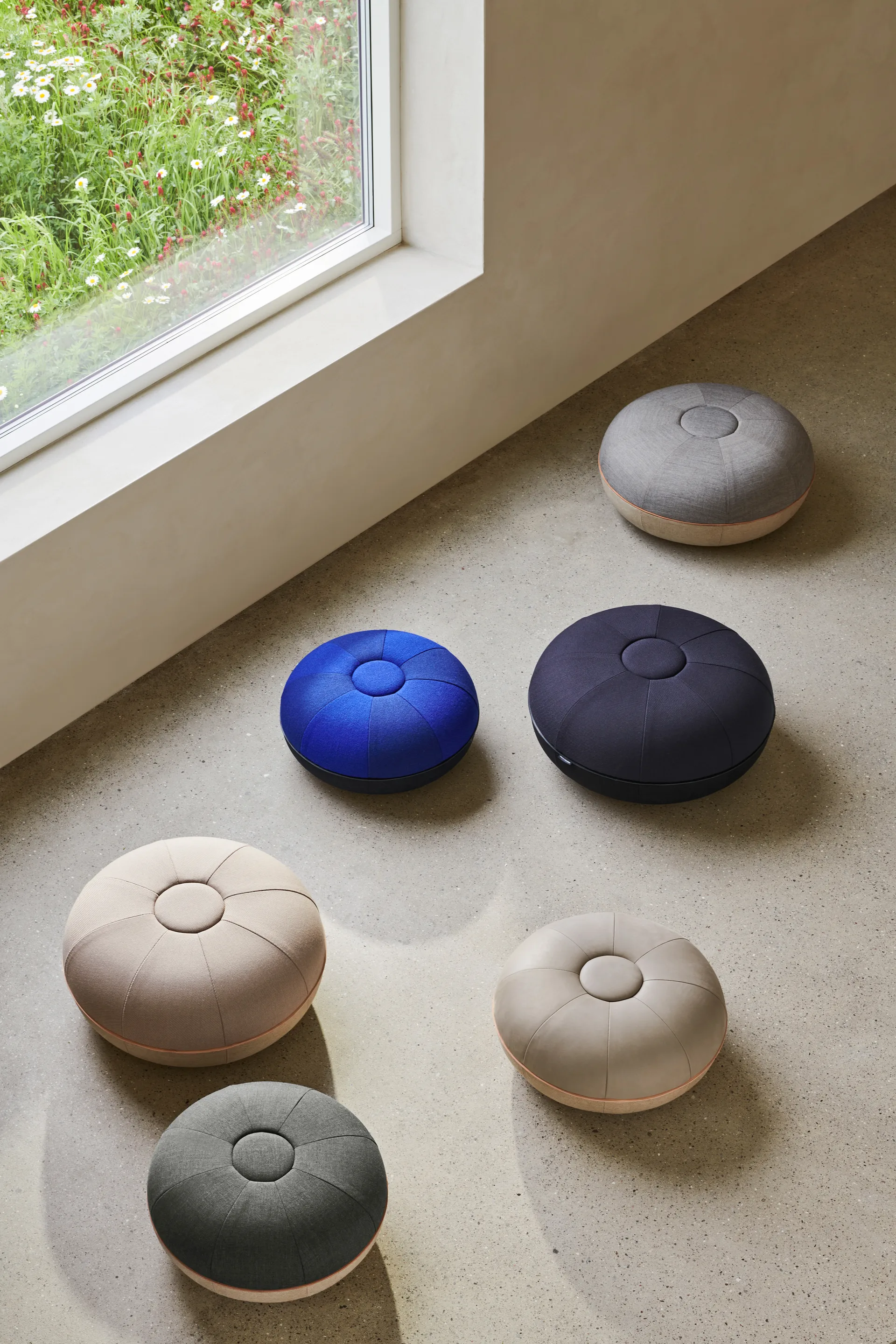 Pouf sit pouf large, Beige Fritz Hansen