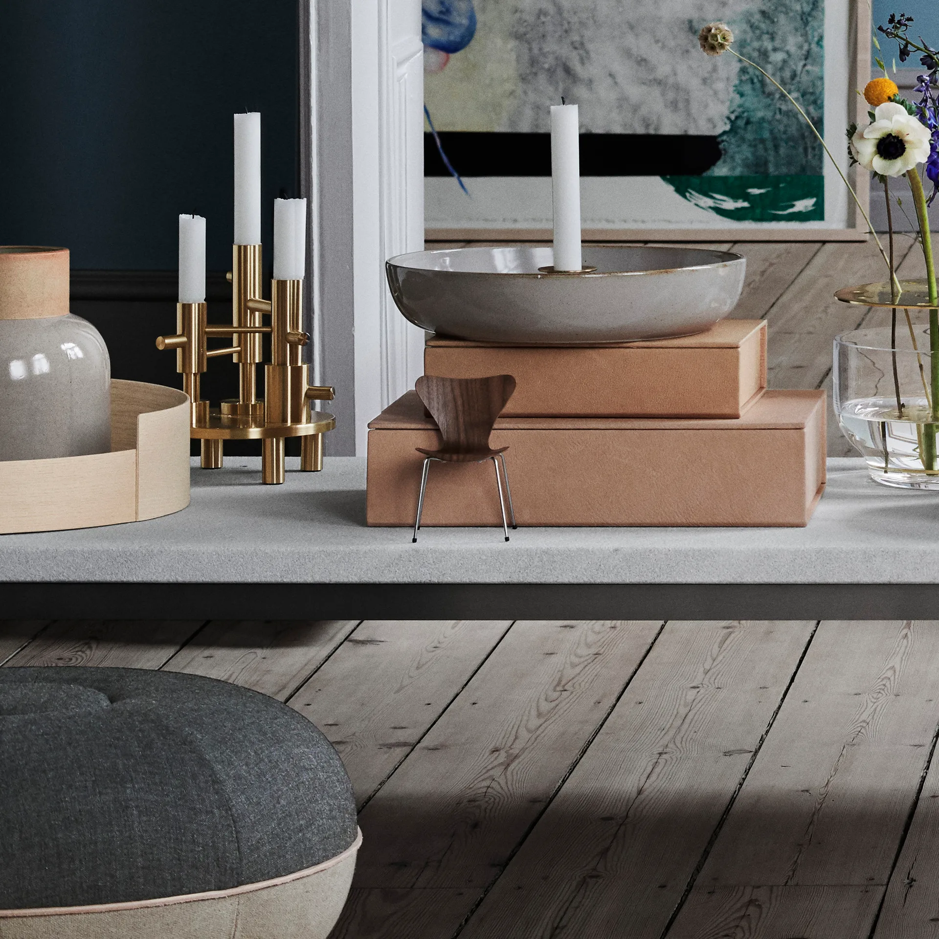 Series 7 chair miniature, Walnut Fritz Hansen