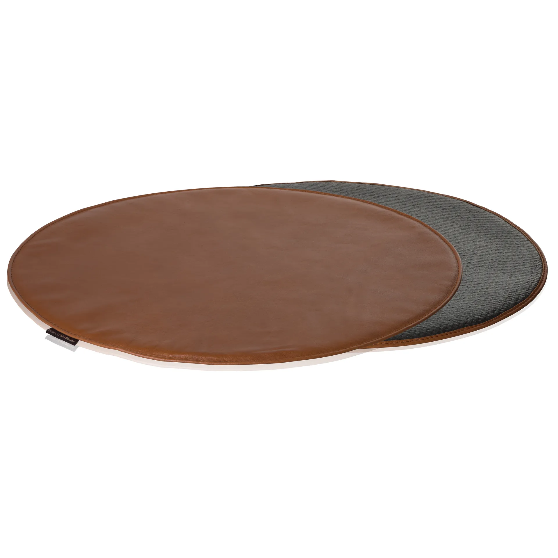 Series 7 chair pad leather, Walnut Fritz Hansen
