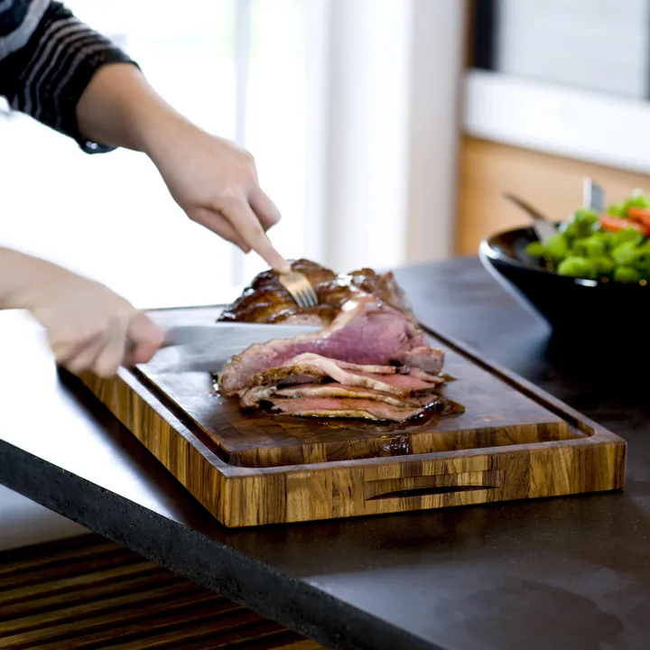 Skagerak cutting board teak from Fritz Hansen - NordicNest.com