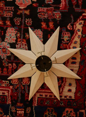 Stella Christmas tree base Ø50.5 cm - Oak - Fritz Hansen