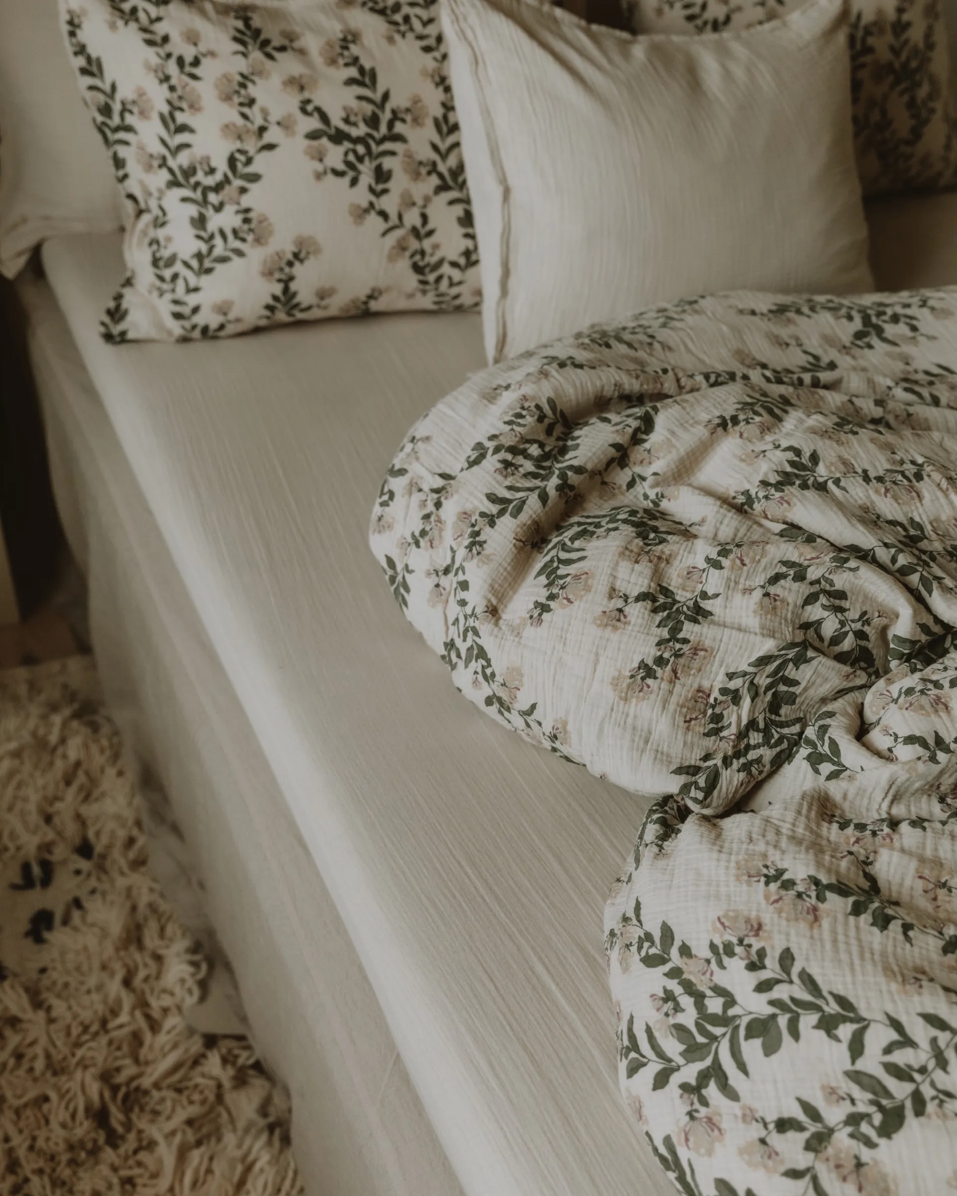 Eggshell Muslin fitted sheet, 180x200x30 cm Garbo&Friends