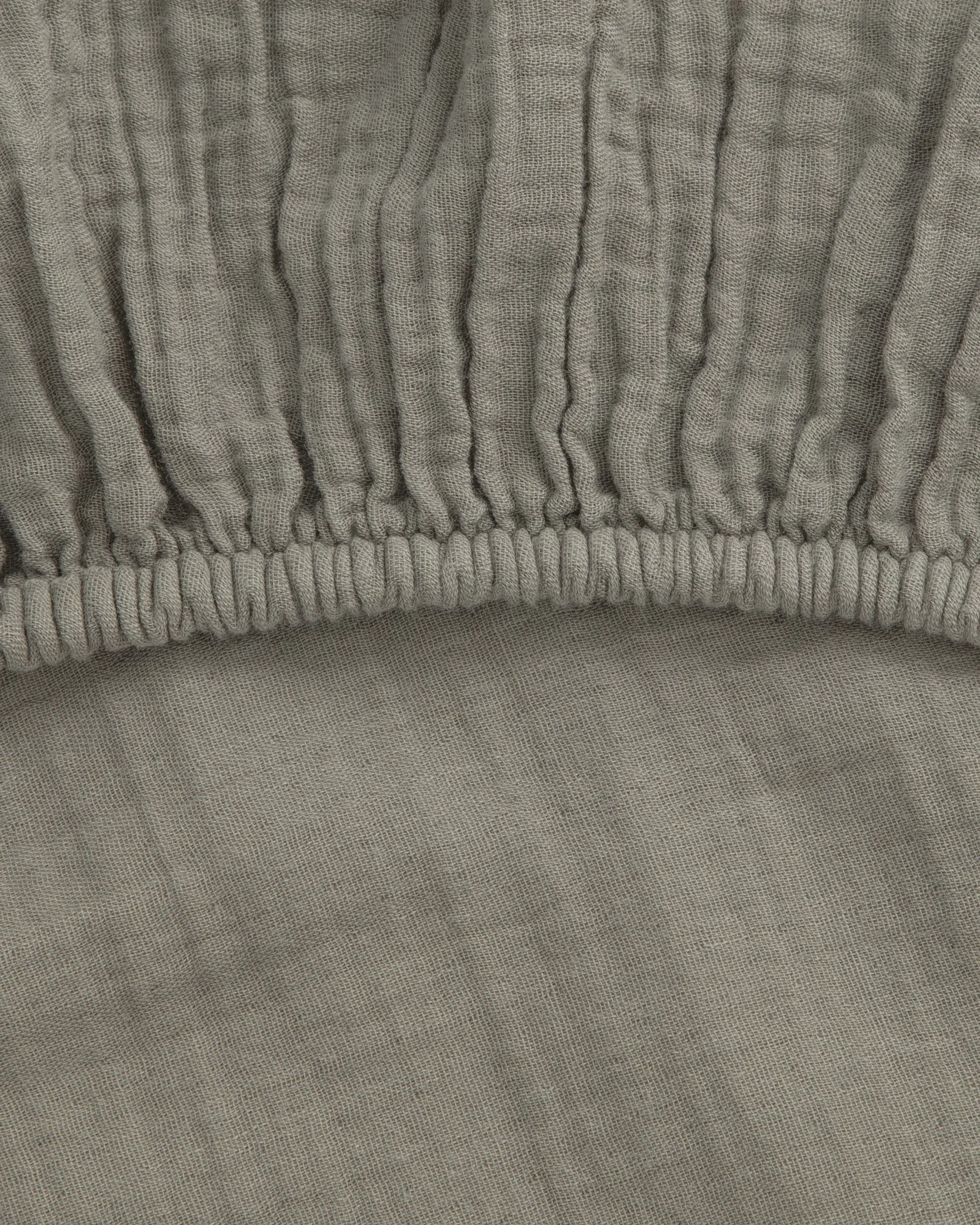 Geranium Muslin fitted sheet, 70x140x20 cm Garbo&Friends