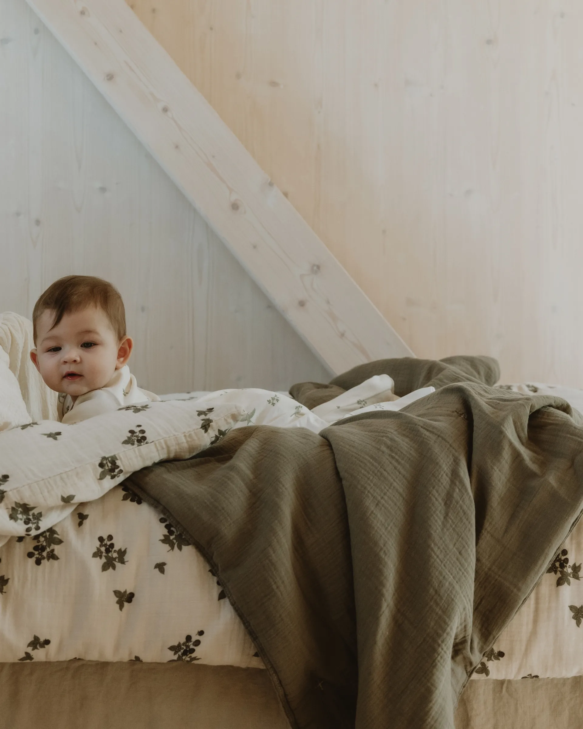 Geranium Muslin padded blanket, 100x140 cm Garbo&Friends