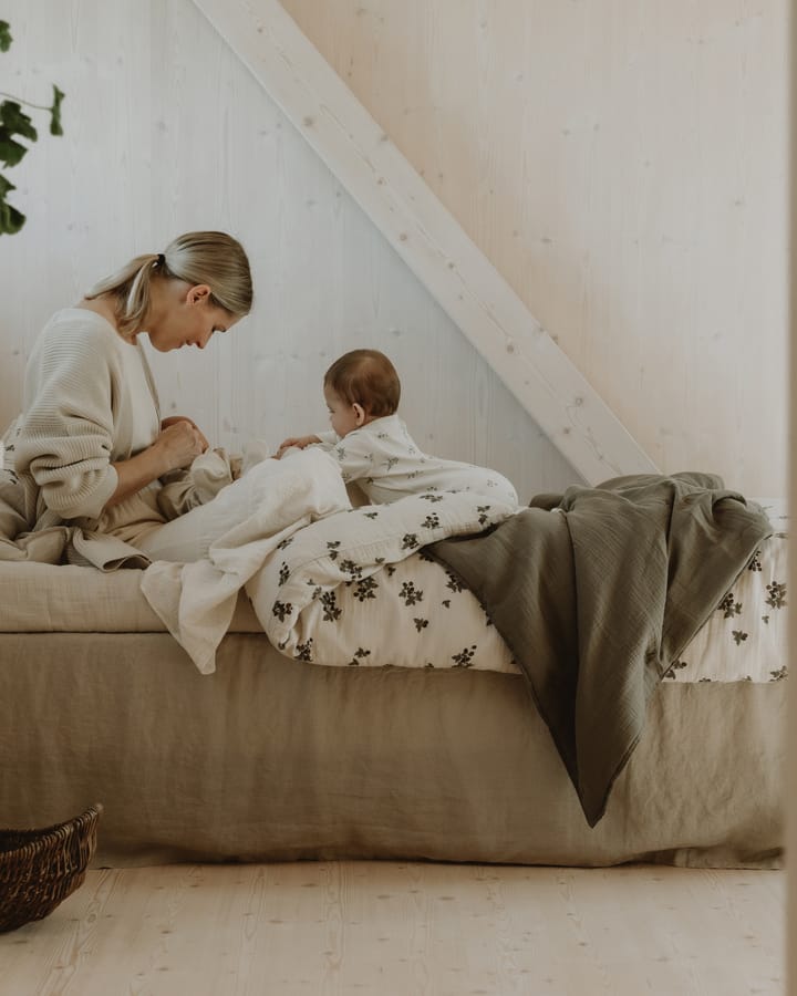 Geranium Muslin padded blanket, 100x140 cm Garbo&Friends