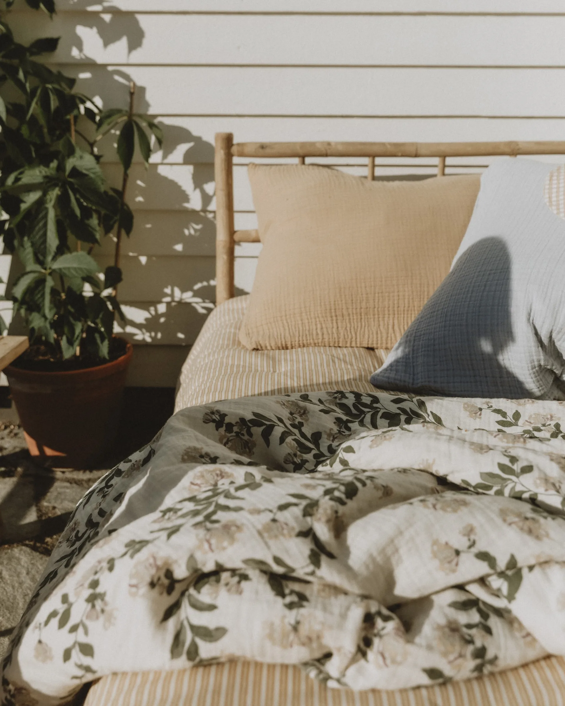 Honeysuckle Muslin padded blanket, 100x140 cm Garbo&Friends