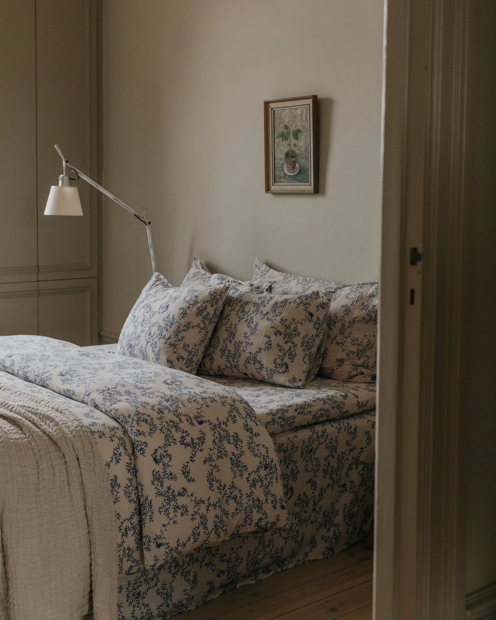 Jardim Muslin bed skirt, 180x200x53 cm Garbo&Friends