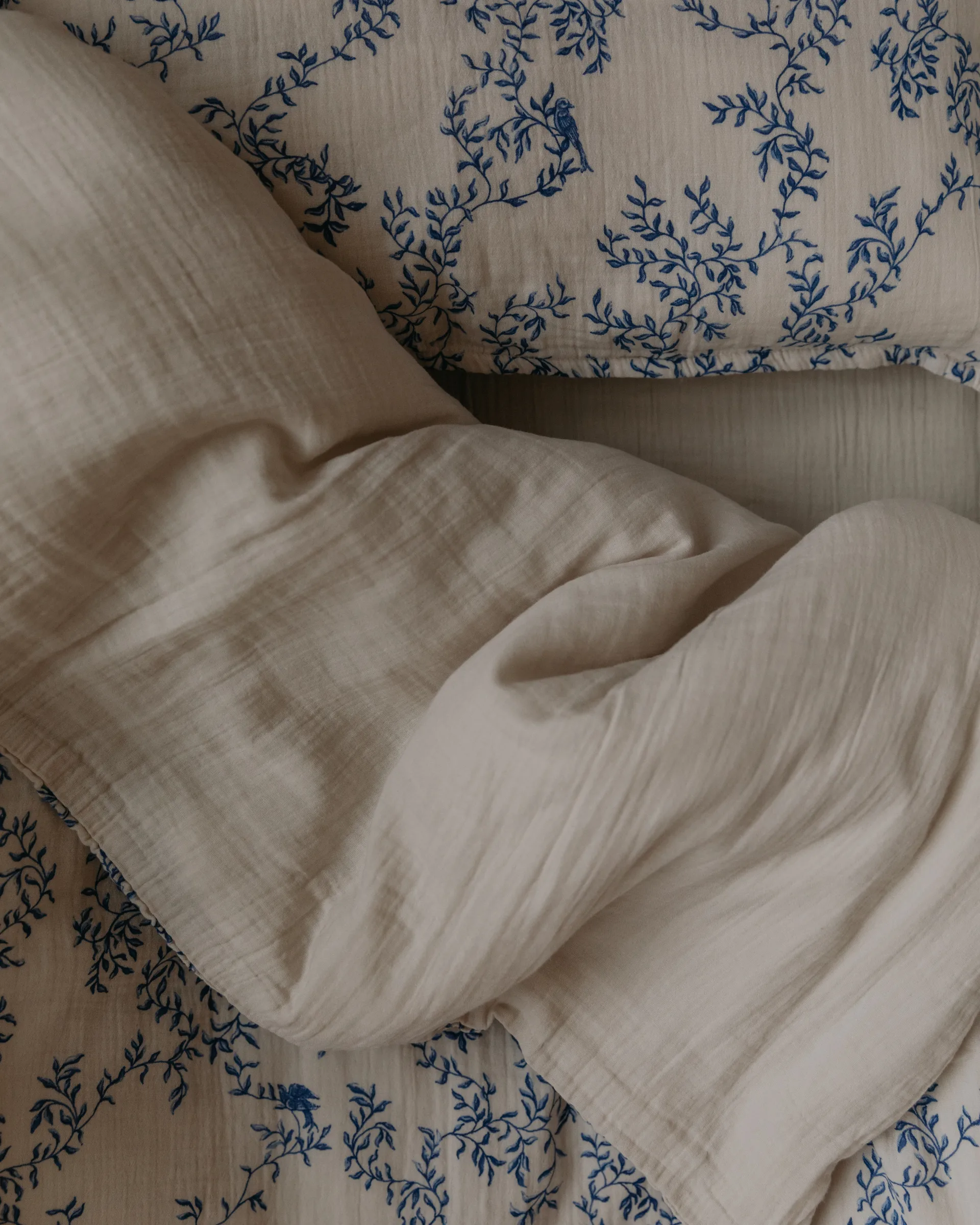 Jardim Muslin bedding set junior, 100x140 cm/40x60 cm Garbo&Friends