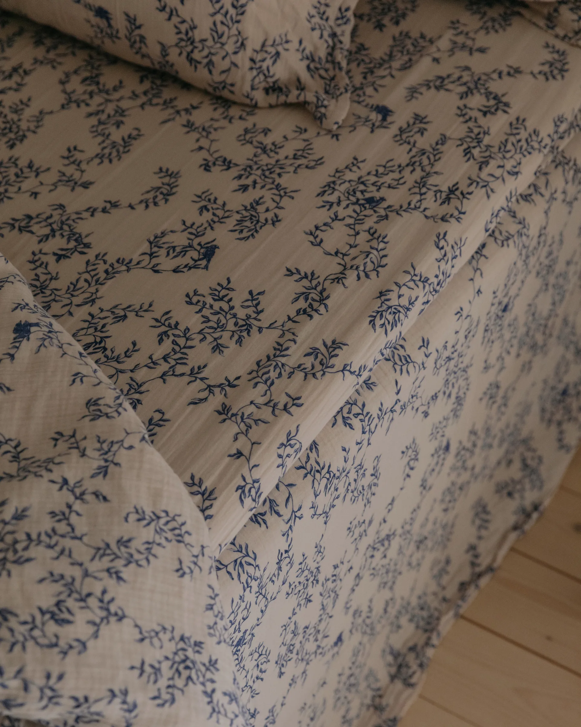 Jardim Muslin fitted sheet, 180x200x30 cm Garbo&Friends