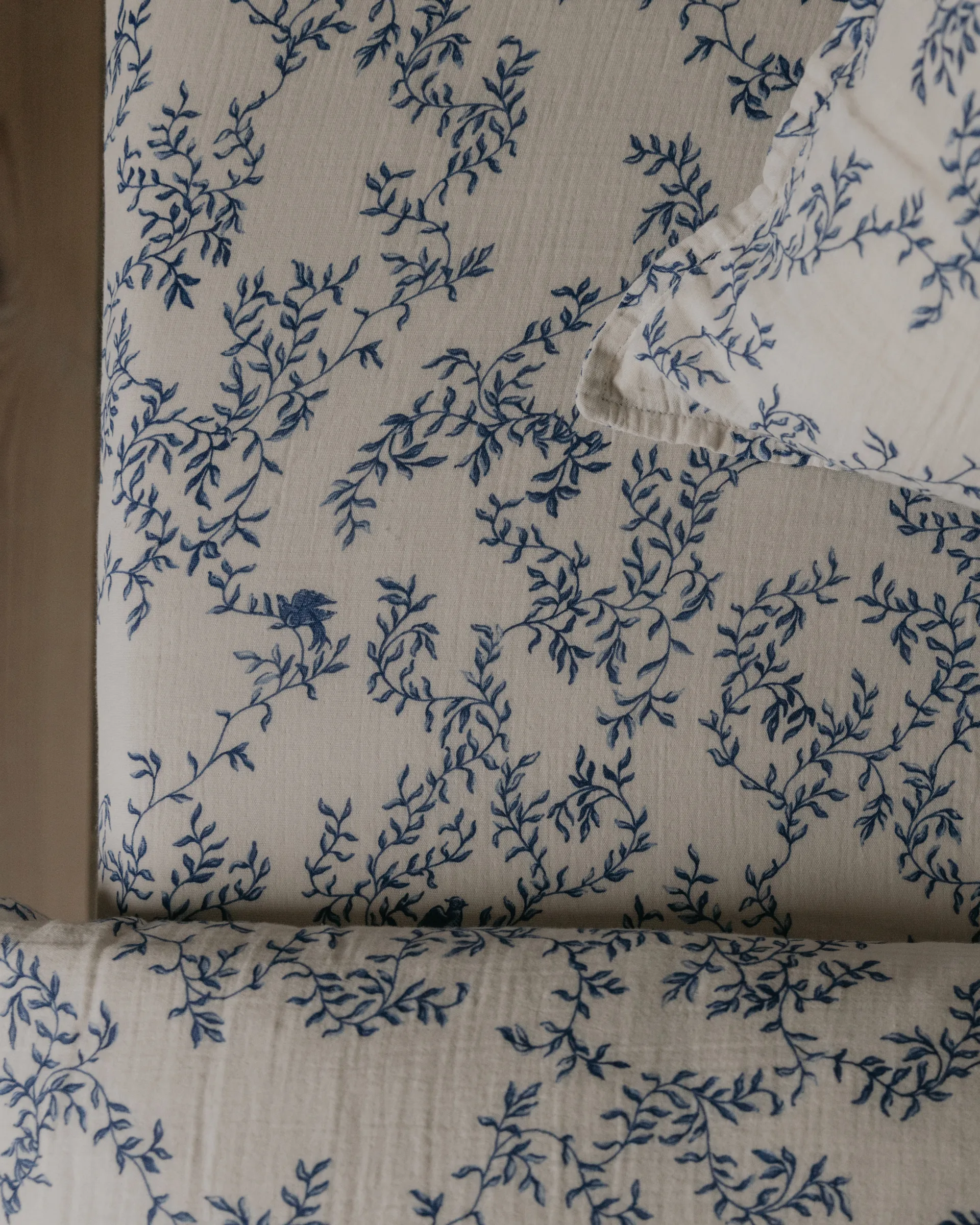 Jardim Muslin fitted sheet, 60x120x20 cm Garbo&Friends