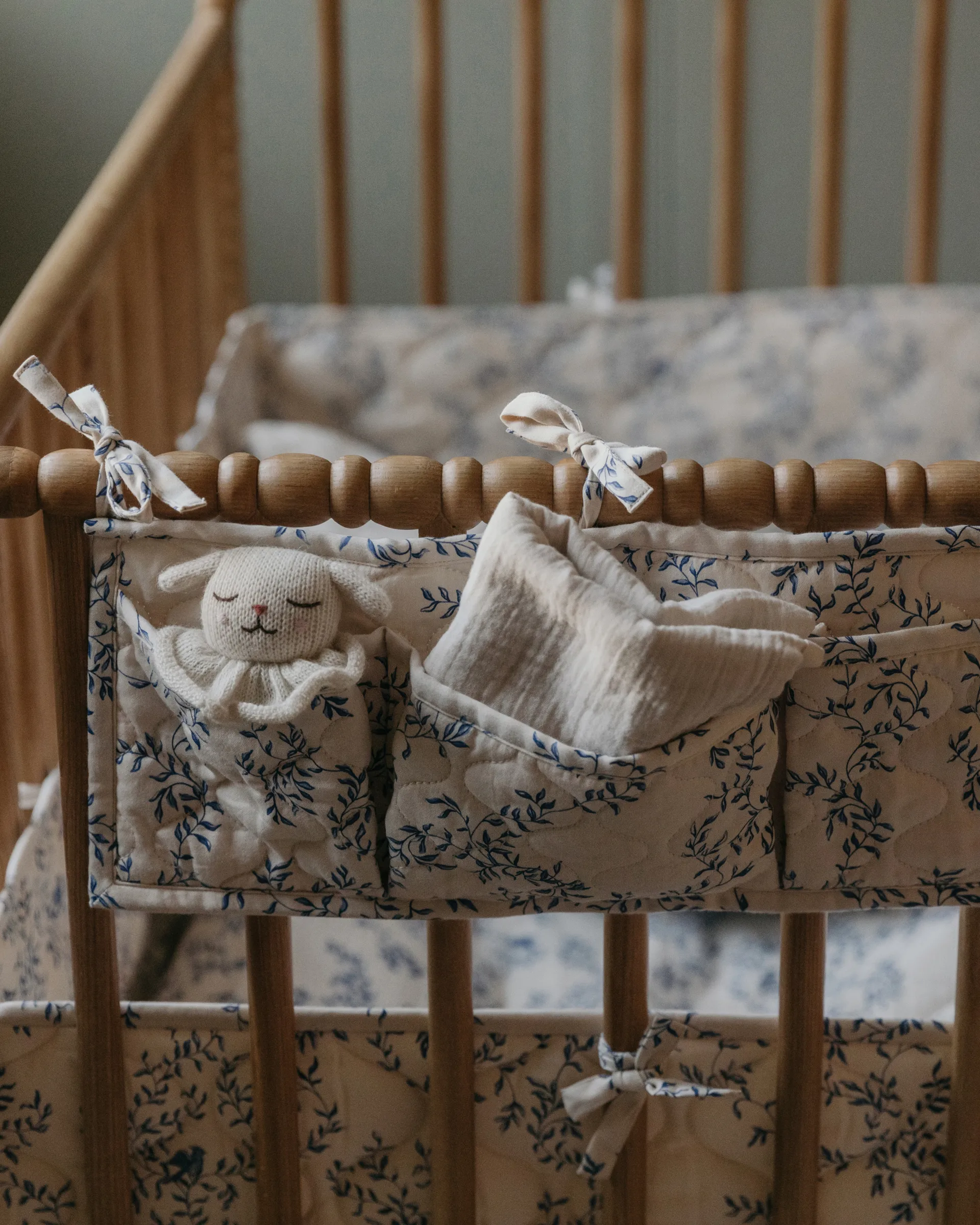 Jardim Satin quilted bed pocket, 18x43 cm Garbo&Friends