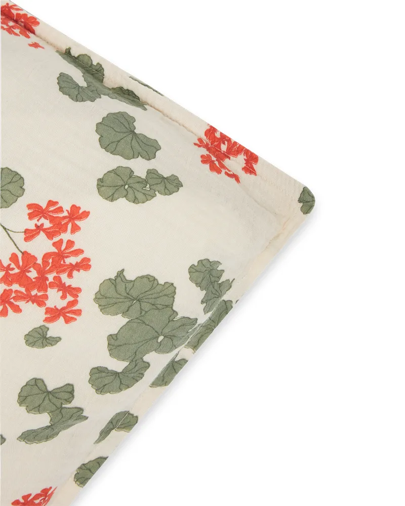 Pelargonium Muslin pillowcase, 50x90 cm Garbo&Friends