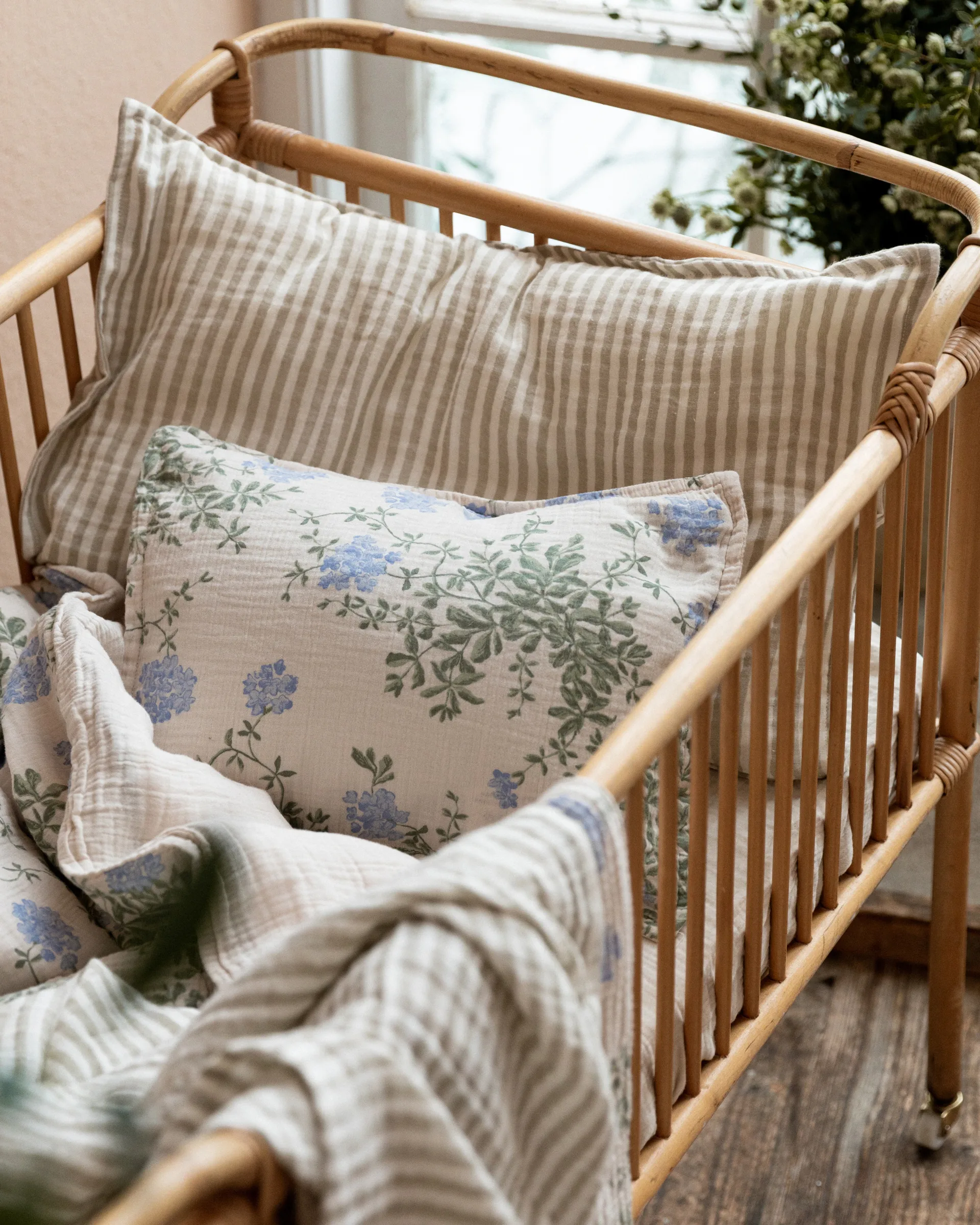 Plumbago Muslin bed set junior, 100x140 cm/40x60 cm Garbo&Friends