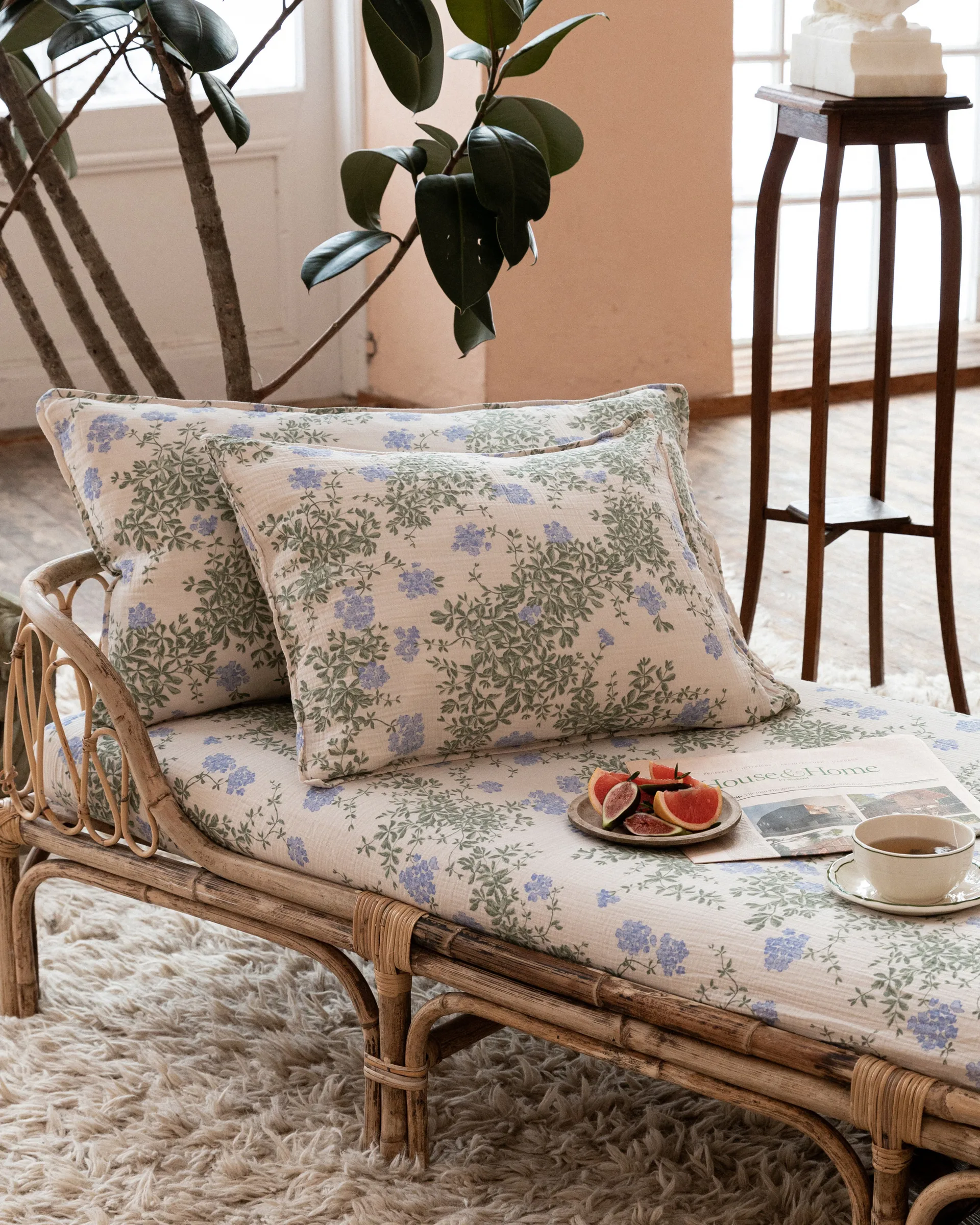 Plumbago Muslin pillowcase, 50x75cm Garbo&Friends