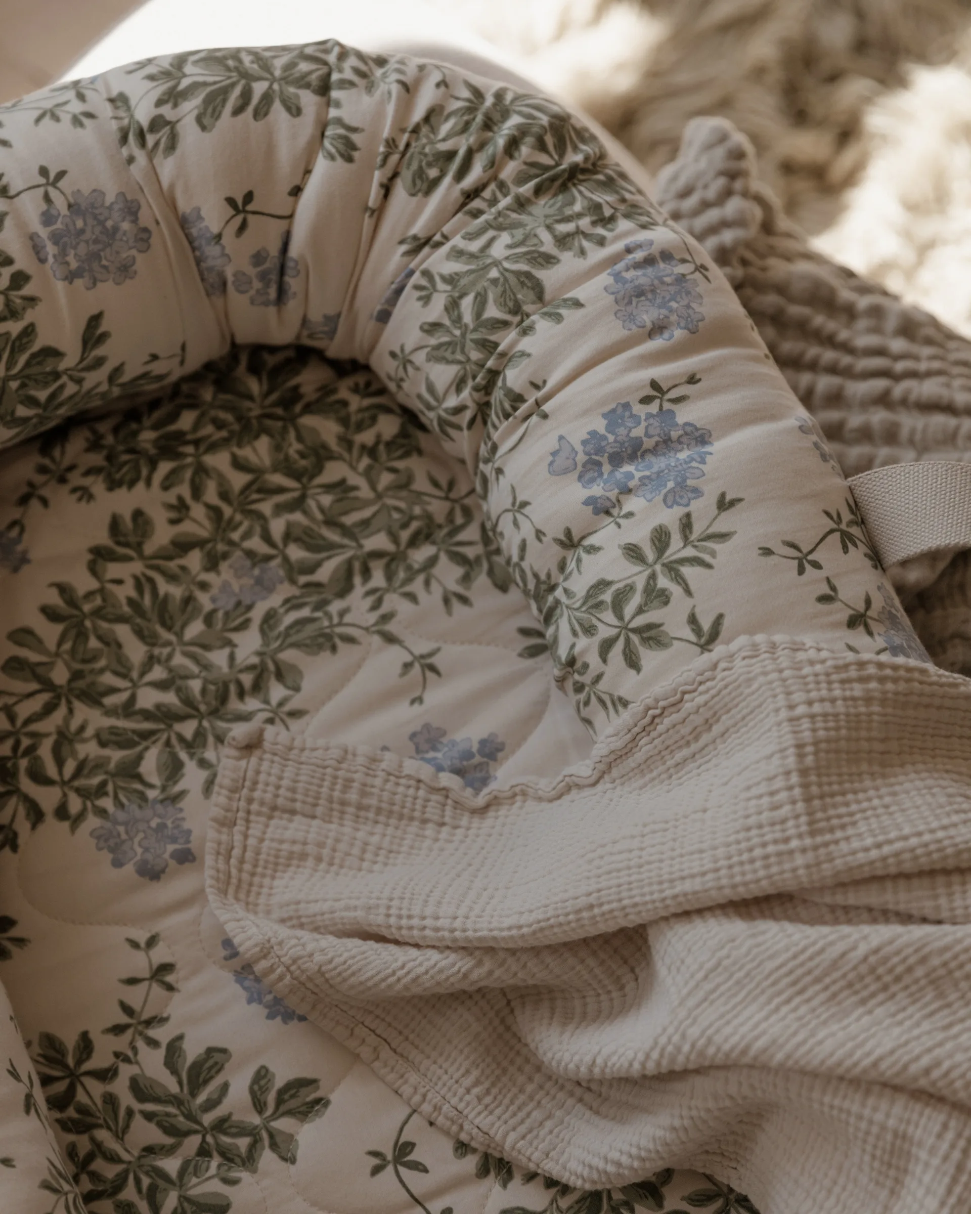 Plumbago satin quilted baby nest, 43x87x16cm Garbo&Friends