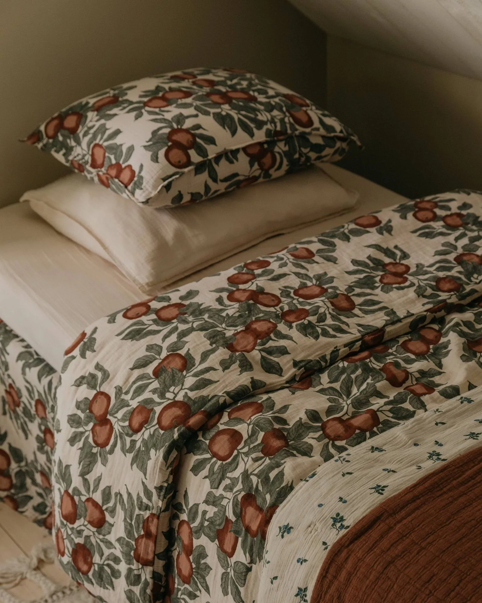 Pomme Muslin pillowcase, 80x80 cm Garbo&Friends