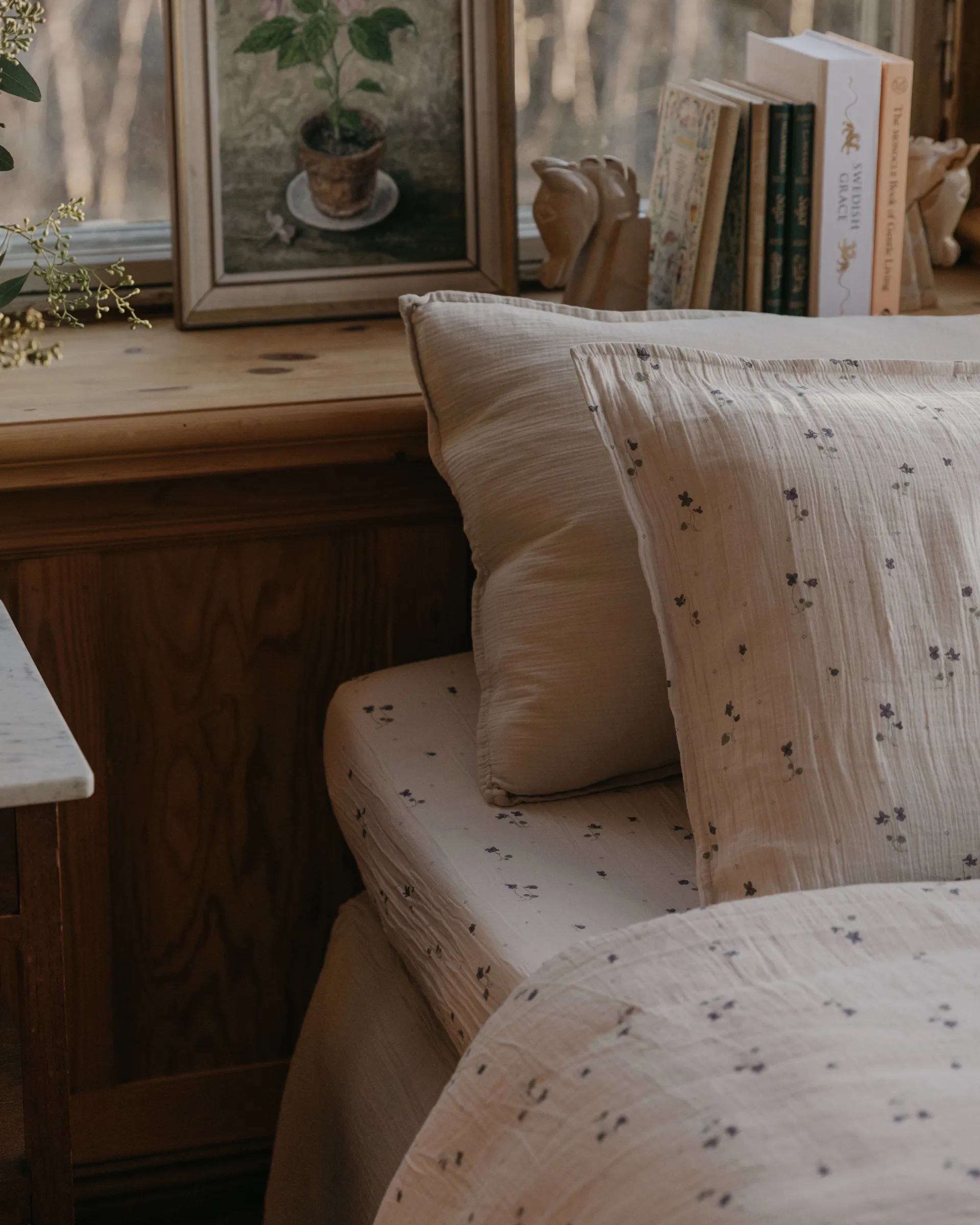 Viola Muslin fitted sheet, 140x200x30 cm Garbo&Friends