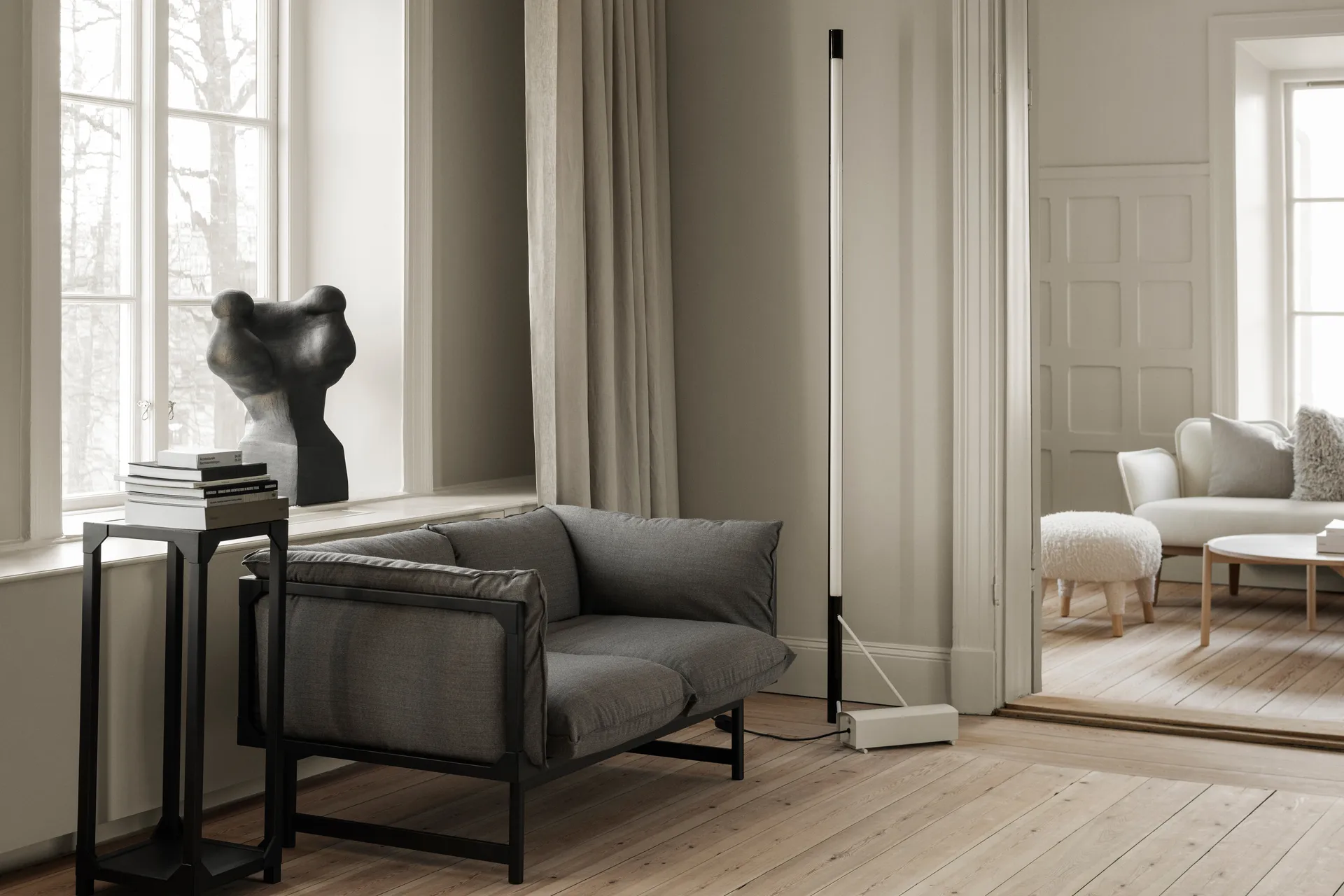 Bleck pedestal veneer, Beech-dark brown stained Gärsnäs