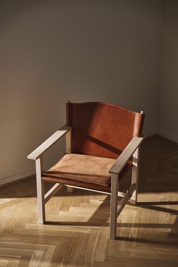 Ferdinand armchair - Oak-untreated-Tärnsjö leather cognac - Gärsnäs