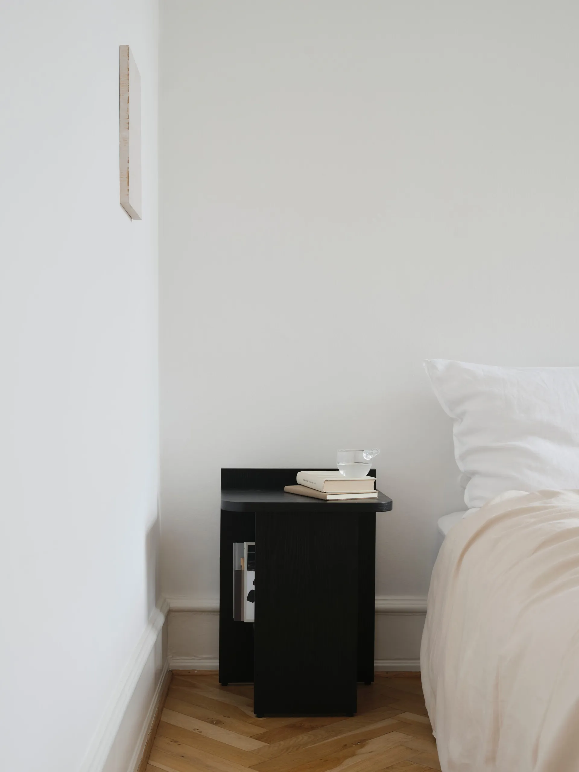 Ismo side table, Black ash Gejst