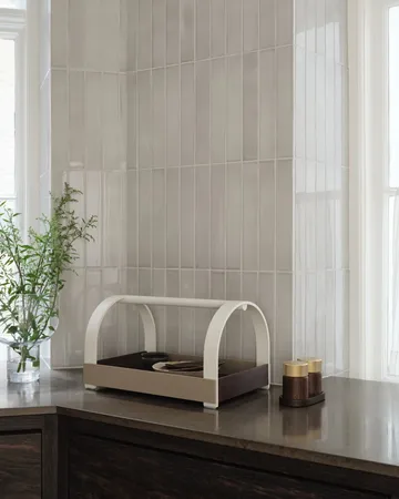 Kydo tray with handles 40.5x27x23.5 cm - Dark oak-beige white - Gejst