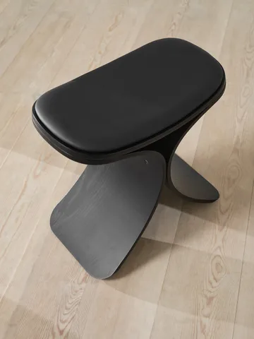 Luno stool 48x28x72 cm - Black oak-black leather - Gejst