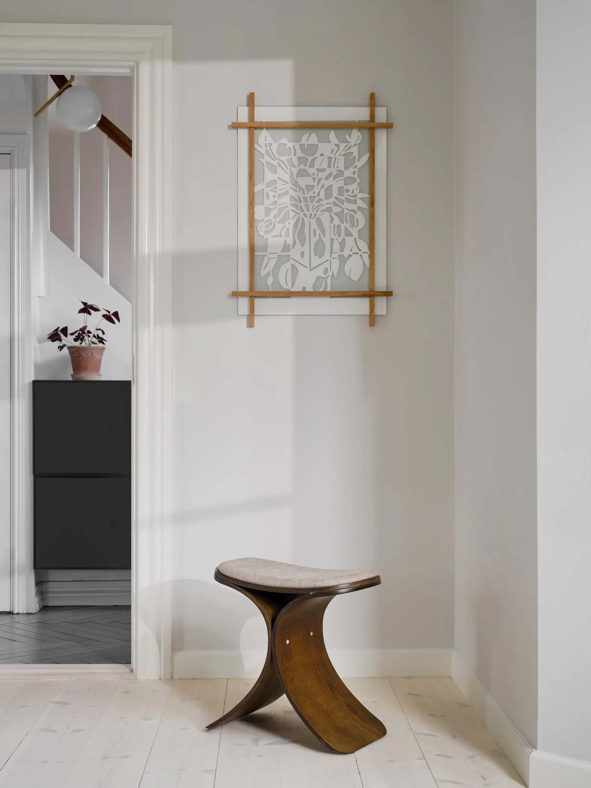 Luno stool 48x28x72 cm, Dark oak–dark beige textile Gejst