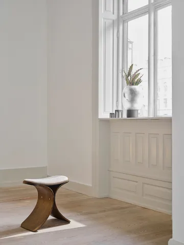 Luno stool 48x28x72 cm - Dark oak–dark beige textile - Gejst