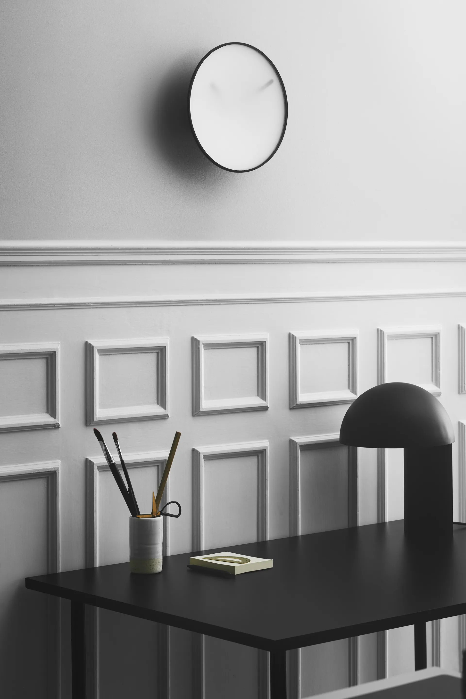 Momentt wall clock Ø30 cm, White Gejst