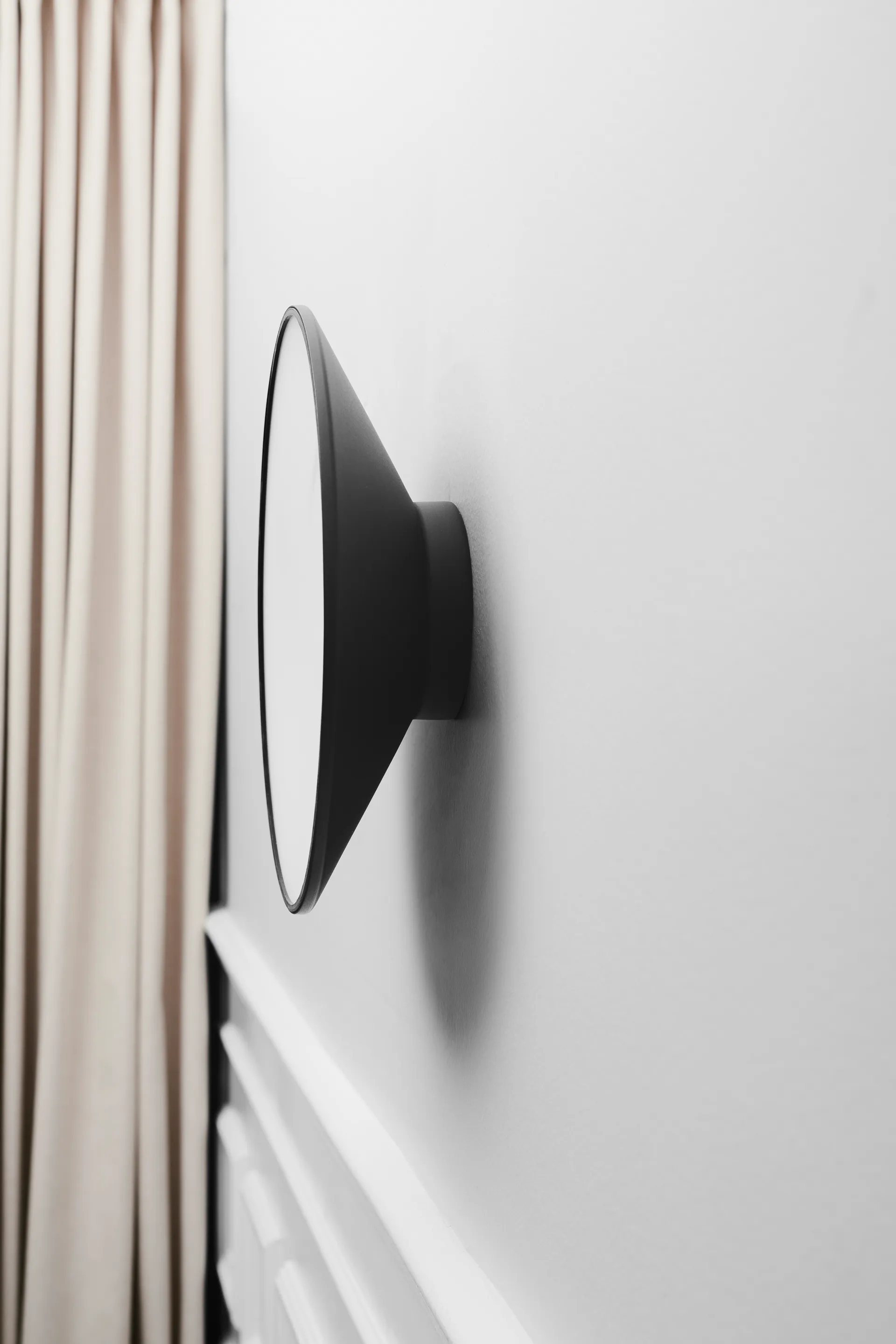 Momentt wall clock Ø30 cm, White Gejst