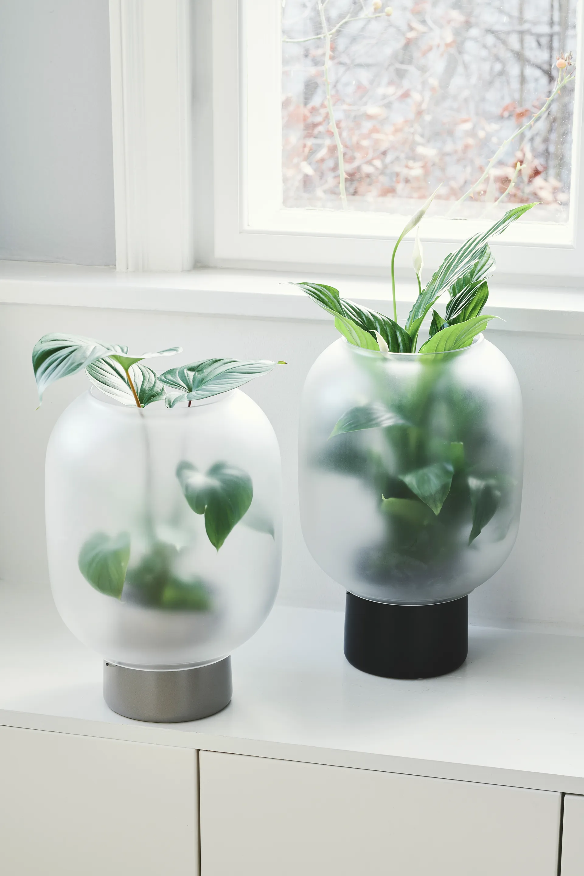 Nebl flower pot with frosted glass Ø26 cm, Grey Gejst