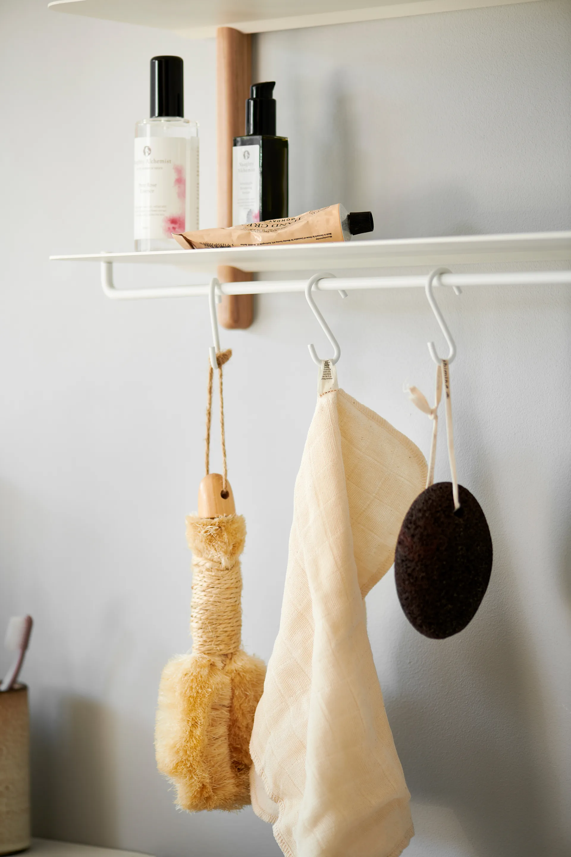 Nivo hook to shelf 3-pack, White Gejst
