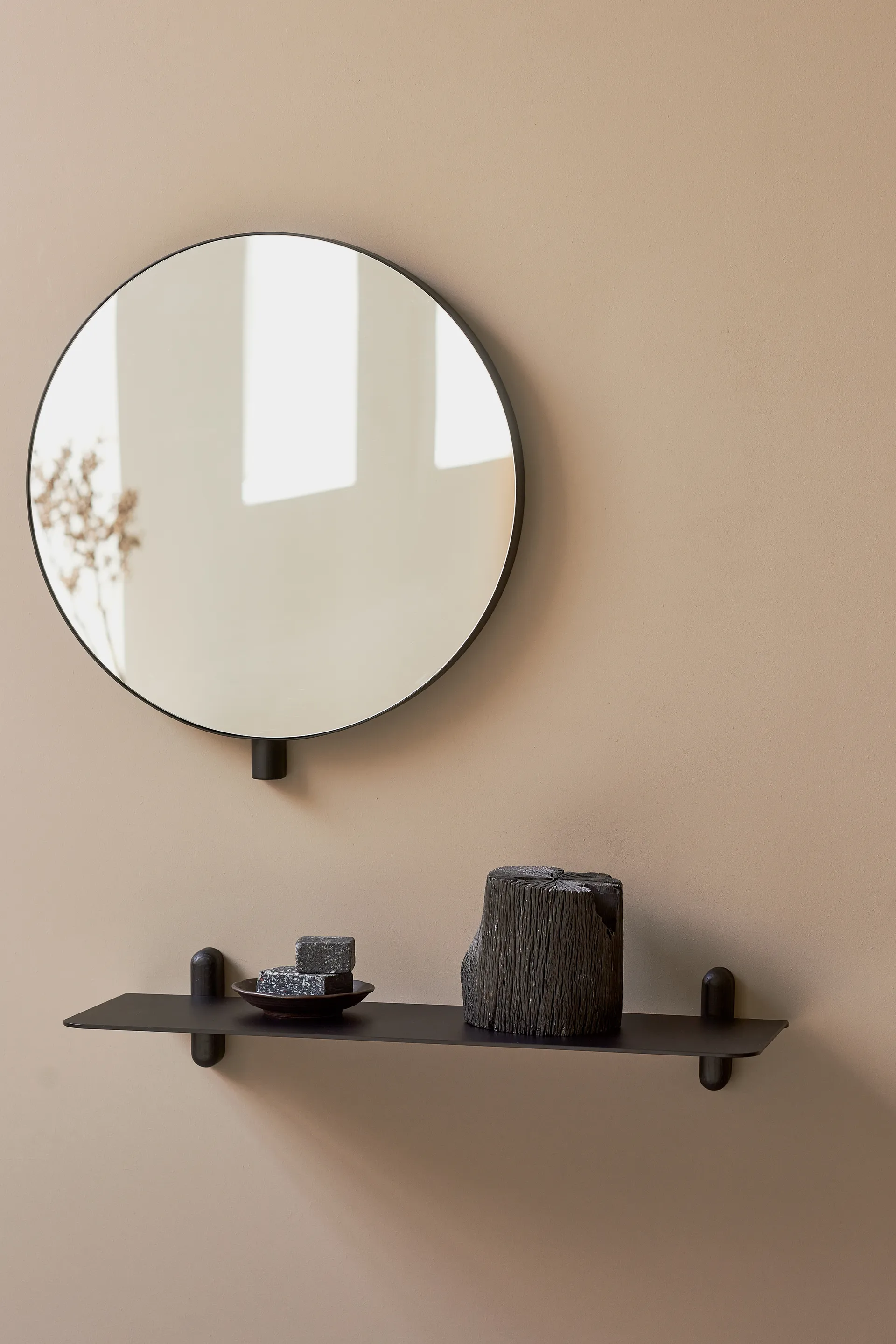 Nivo shelf G large, Black oiled ash-black Gejst